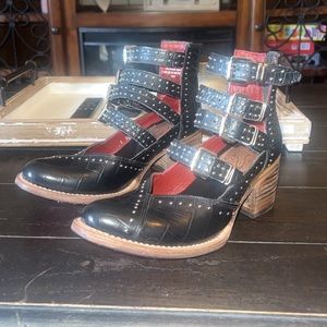 FREEBIRD Felicity Bootie